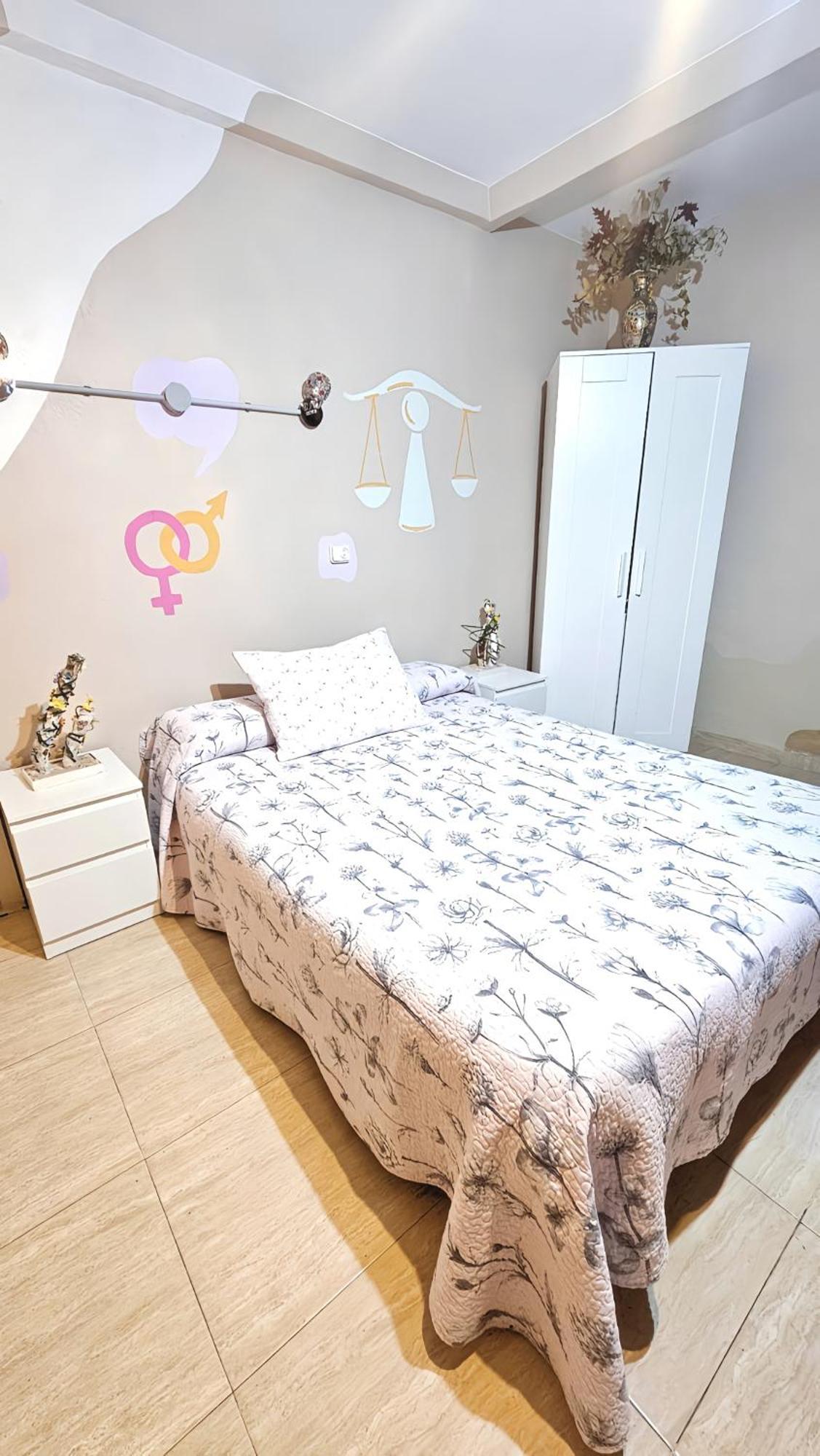 Hostal La Rosa Касерес Экстерьер фото